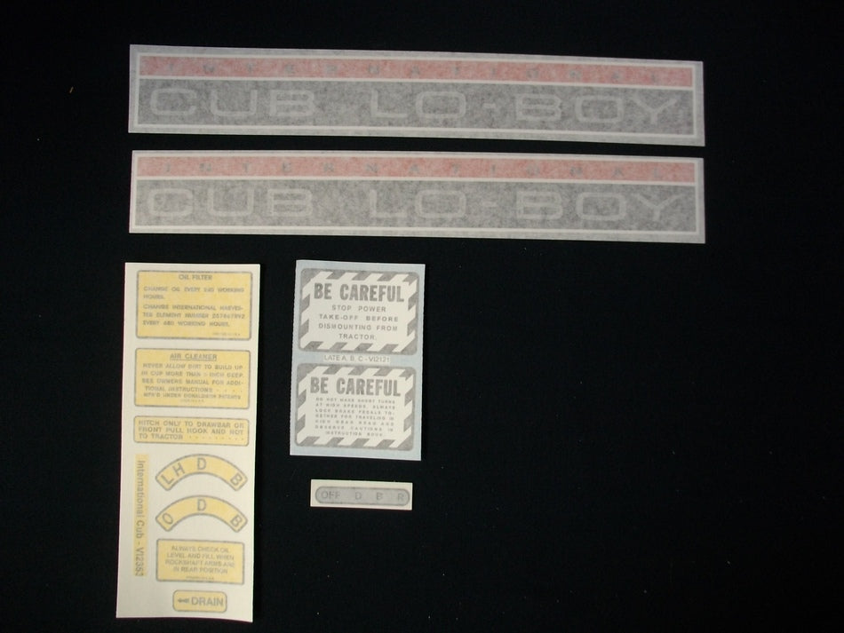 BB-DS-IH-CUBLB-V Binder Books IH MANUALS & DECALS