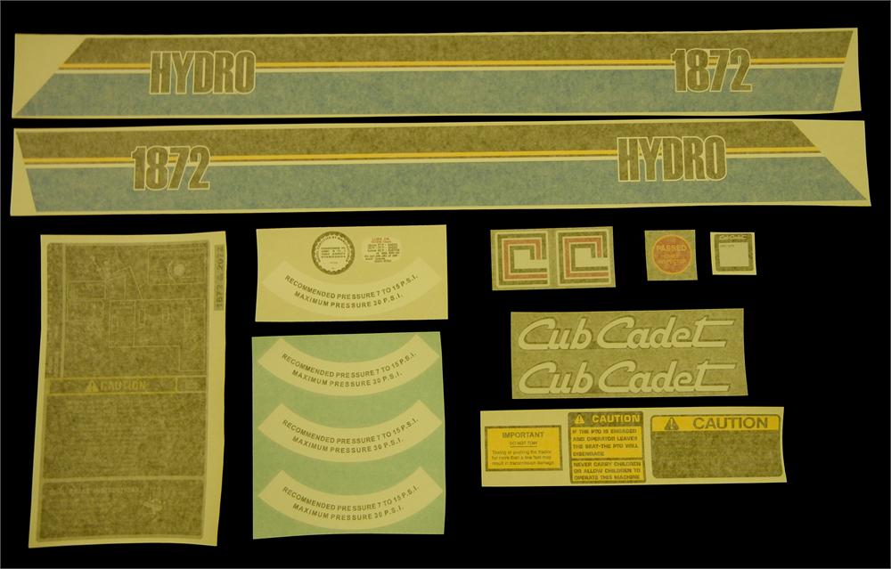 BB-DS-CC-1872 Binder Books IH MANUALS & DECALS