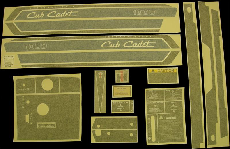 BB-DS-CC-1000 Binder Books IH MANUALS & DECALS