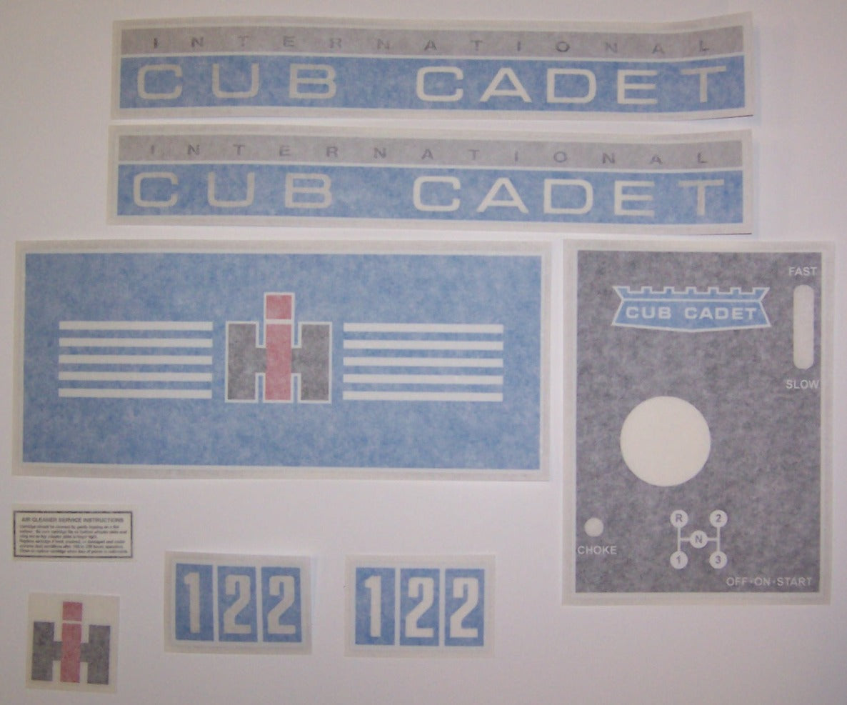 BB-DS-CC-122 Binder Books IH MANUALS & DECALS