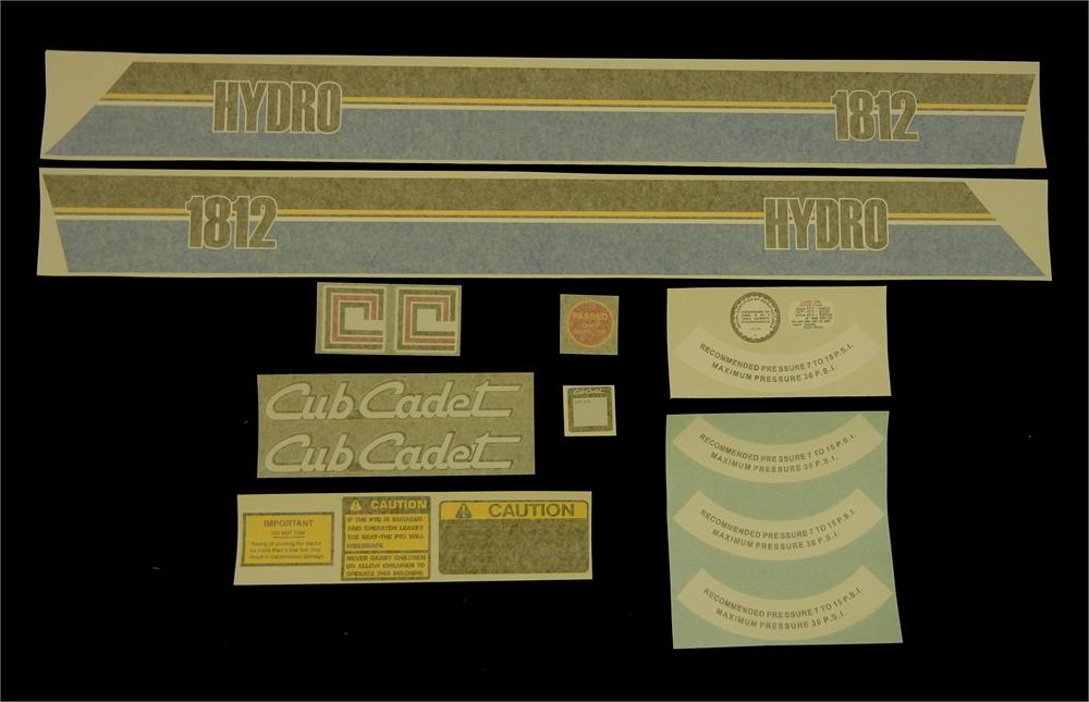 BB-DS-CC-1812 Binder Books IH MANUALS & DECALS