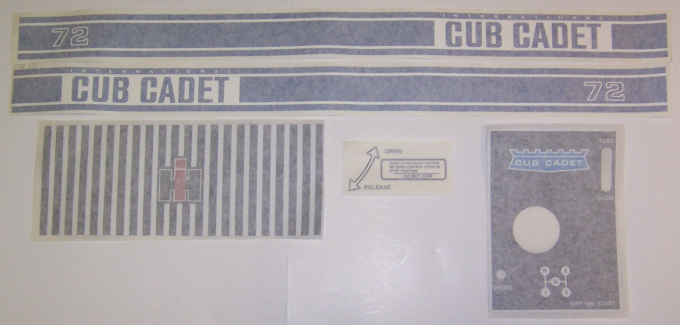 BB-DS-CC-72 Binder Books IH MANUALS & DECALS