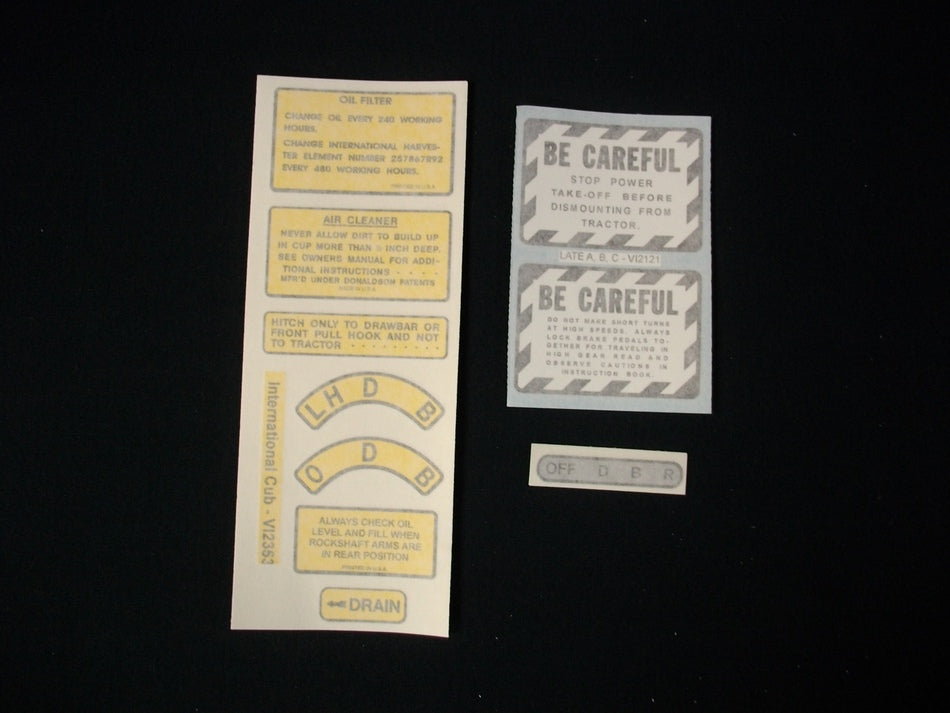 BB-DS-IH-CUB-MNV Binder Books IH MANUALS & DECALS